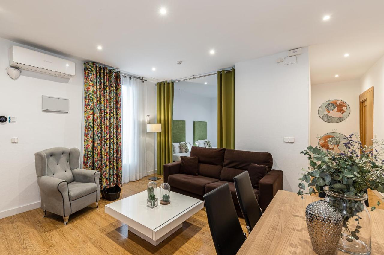 Waou Apartamentos En Sol Confort 5 Madrid Kültér fotó
